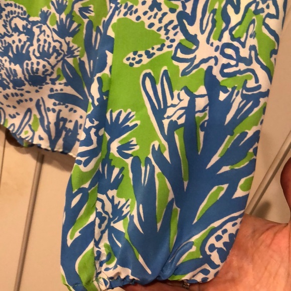 Lilly Pulitzer Elsa Silk Blouse Small Coral design - Picture 4 of 14